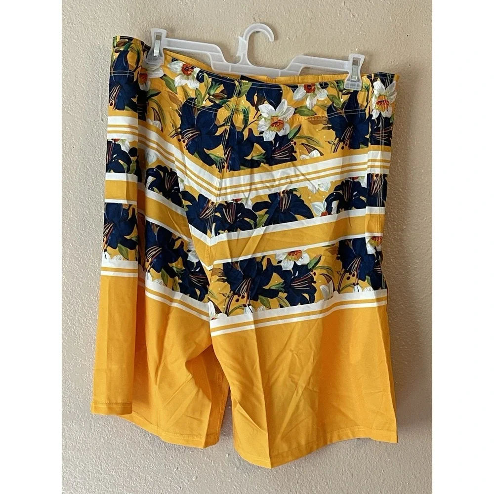 Men's 2XL NWT Nashville Predators FOCO‎ Floral Stripe Board Shorts